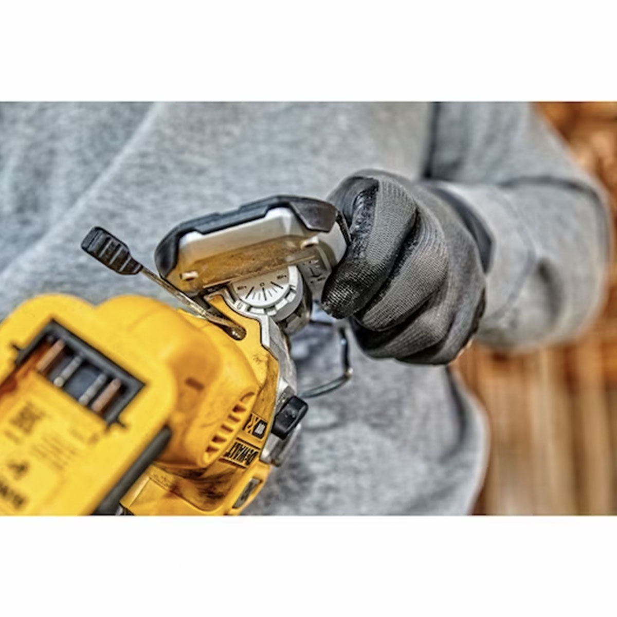 Jigsaw with bracket handle 18V XR BRUSHLESS motor in TSTACK CASE and ACCESSORIES - DeWALT - DCS334P2-QW Jigsaw with bracket handle 18V XR BRUSHLESS motor in TSTACK CASE and ACCESSORIES - DeWALT - DCS334P2-QW